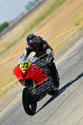 media/May-02-2025-CRA (Fri) [[8ae20d389f]]/Track Photos/Sunrise/